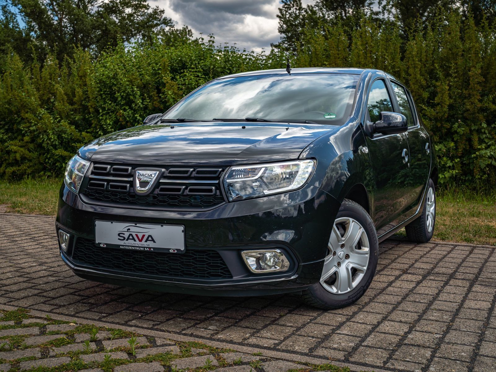 Dacia Sandero II Laureate*Unfallfrei*TÜV01/28 bei Autozentrum Sava in Oestrich-Winkel